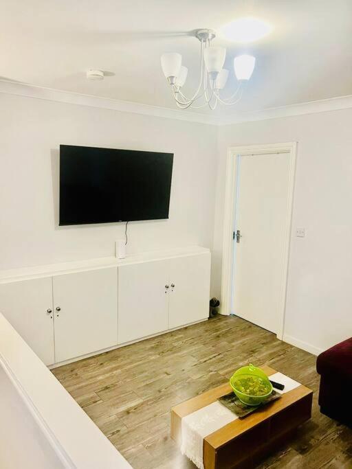 3 Bed Sky Apartment Se15 Peckham 런던 외부 사진